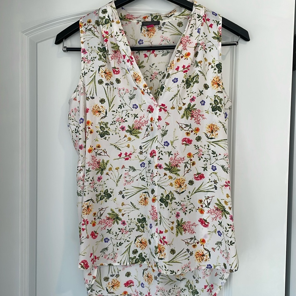 Vince Camuto Sleeveless Blouse Size Small
